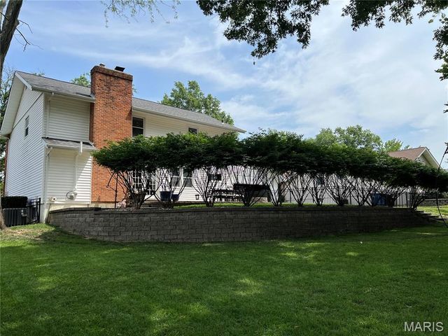 538 Kenilworth Lane, Ballwin, MO 63011
