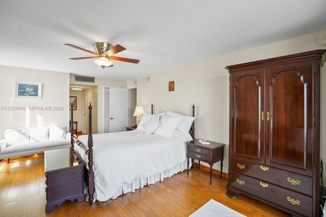 6423 Collins Avenue 1005, Miami Beach, FL 33141