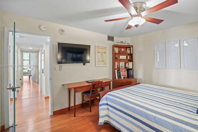 6423 Collins Avenue 1005, Miami Beach, FL 33141
