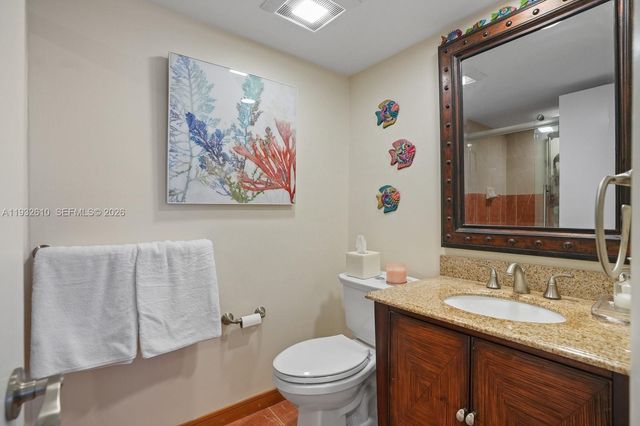 6423 Collins Avenue 1005, Miami Beach, FL 33141
