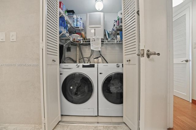 6423 Collins Avenue 1005, Miami Beach, FL 33141