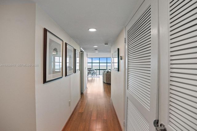 6423 Collins Avenue 1005, Miami Beach, FL 33141