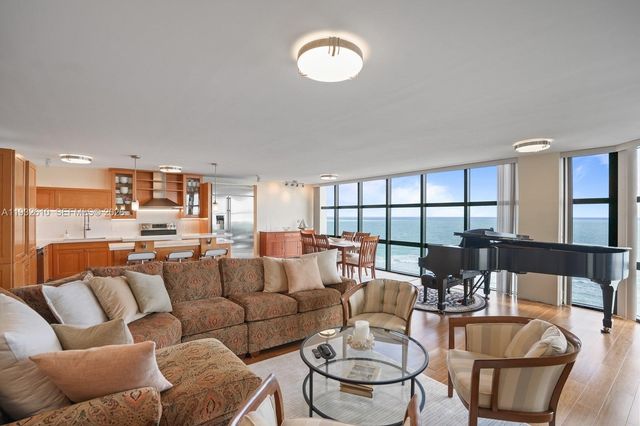 6423 Collins Avenue 1005, Miami Beach, FL 33141