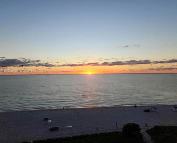 6423 Collins Avenue 1005, Miami Beach, FL 33141
