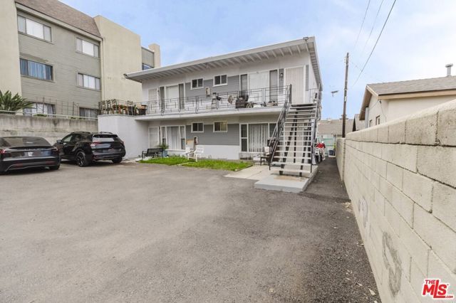 1151 N Columbus Avenue, Glendale, CA 91202