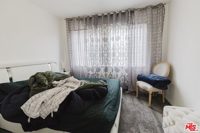 1151 N Columbus Avenue, Glendale, CA 91202