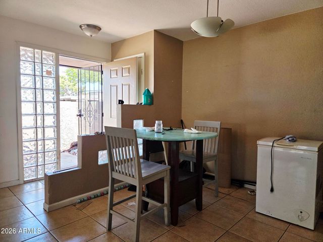 1823 E Kirkland Lane A, Tempe, AZ 85281