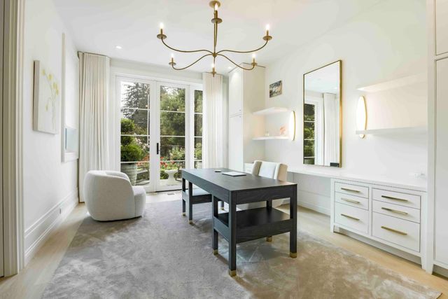 112 Almendral Avenue, Atherton, CA 94027