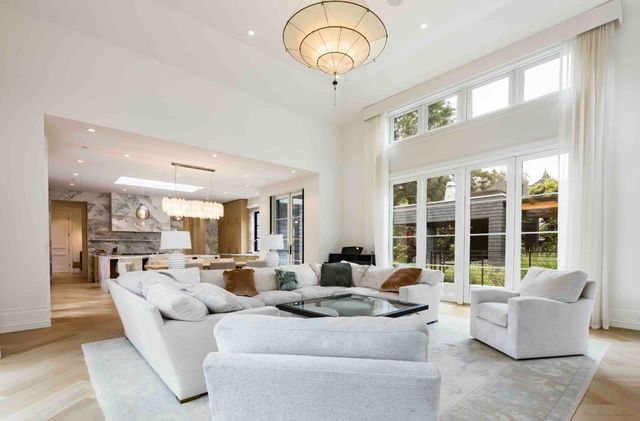 112 Almendral Avenue, Atherton, CA 94027