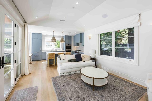 112 Almendral Avenue, Atherton, CA 94027