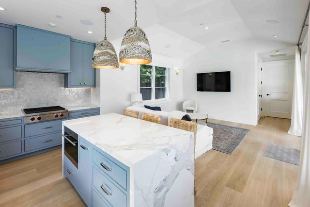 112 Almendral Avenue, Atherton, CA 94027