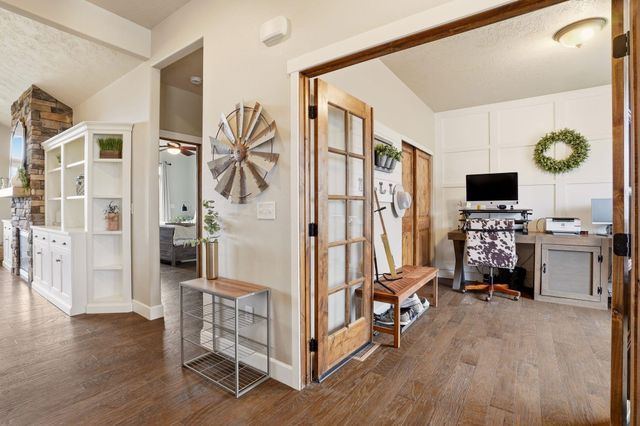 10909 S BRUNA Rd, Valleyford, WA 99036