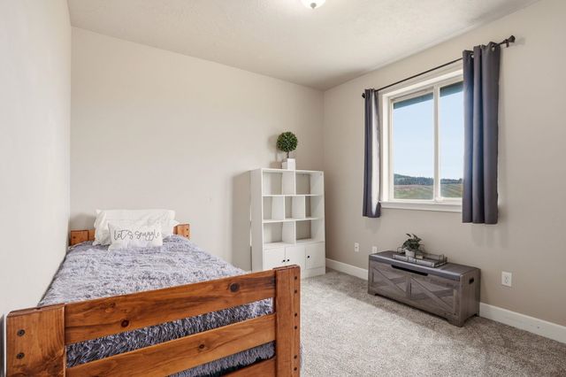 10909 S BRUNA Rd, Valleyford, WA 99036