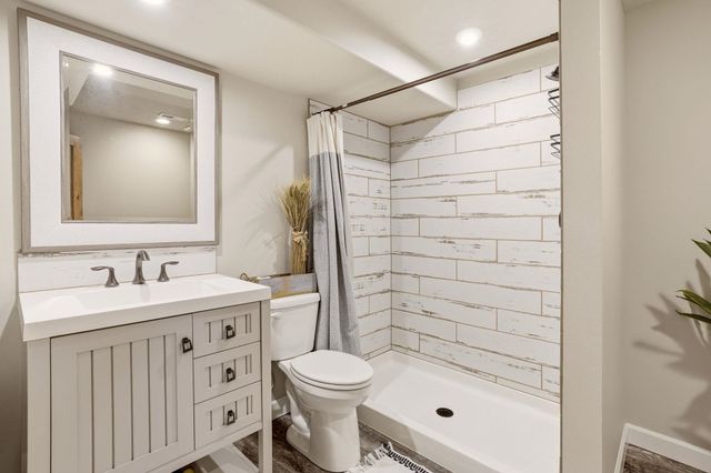 10909 S BRUNA Rd, Valleyford, WA 99036