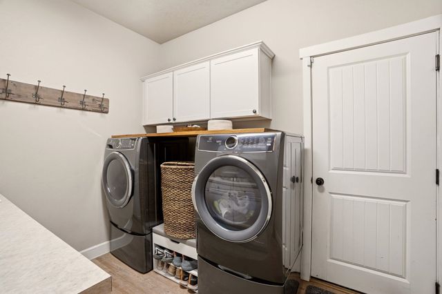 10909 S BRUNA Rd, Valleyford, WA 99036