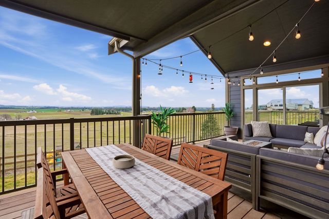 10909 S BRUNA Rd, Valleyford, WA 99036