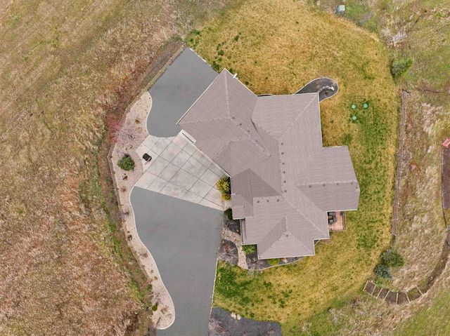 10909 S BRUNA Rd, Valleyford, WA 99036