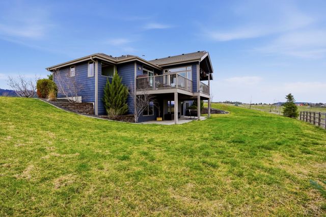 10909 S BRUNA Rd, Valleyford, WA 99036