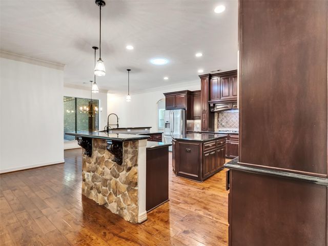 10137 Crown Ranch Boulevard, Montgomery, TX 77316
