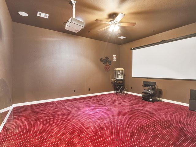 10137 Crown Ranch Boulevard, Montgomery, TX 77316
