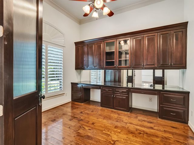 10137 Crown Ranch Boulevard, Montgomery, TX 77316