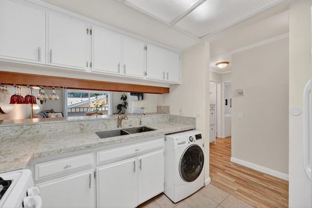 680 Grand Avenue 204, Long Beach, CA 90814