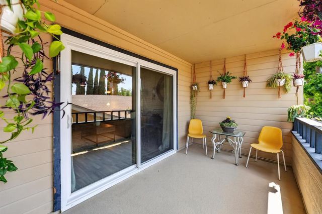 680 Grand Avenue 204, Long Beach, CA 90814
