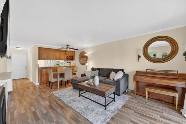 680 Grand Avenue 204, Long Beach, CA 90814