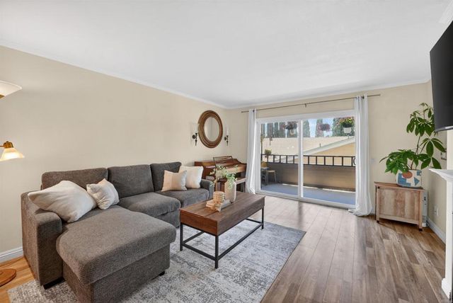 680 Grand Avenue 204, Long Beach, CA 90814