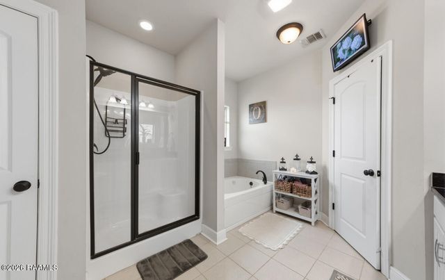 310 Cascade Water Lane, Broussard, LA 70518