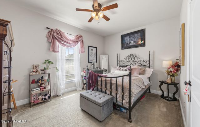 310 Cascade Water Lane, Broussard, LA 70518