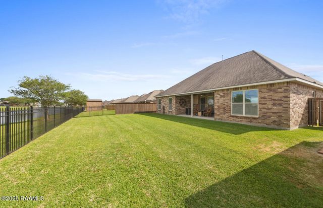 310 Cascade Water Lane, Broussard, LA 70518