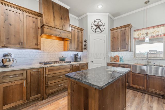 151 N FM 2381, Bushland, TX 79124