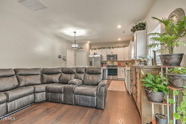 2552 Bridgeforth Crossing, Kingsport, TN 37664