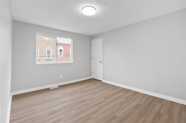 114 S 16th St, South Side, PA 15203