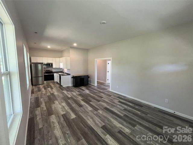 6270 Nc 16 Highway N, Conover, NC 28613