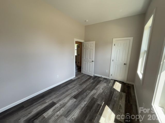 6270 Nc 16 Highway N, Conover, NC 28613