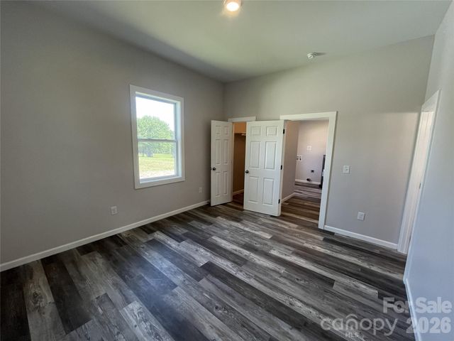 6270 Nc 16 Highway N, Conover, NC 28613