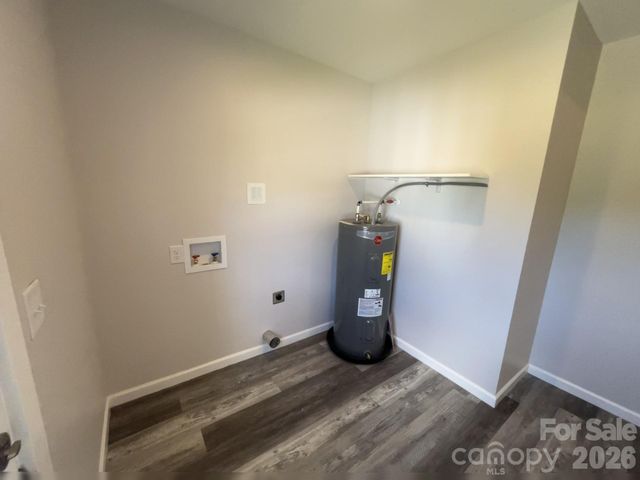 6270 Nc 16 Highway N, Conover, NC 28613
