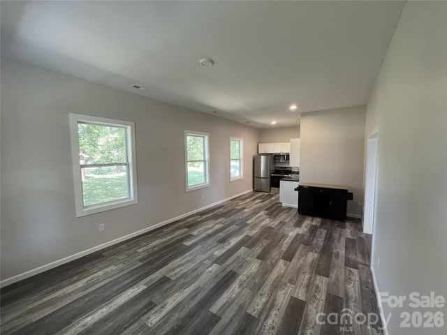 6270 Nc 16 Highway N, Conover, NC 28613