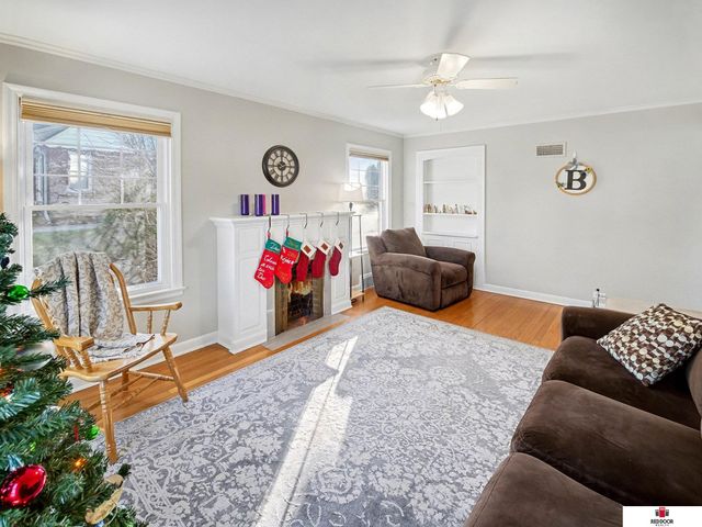 1819 Perkins Boulevard, Lincoln, NE 68502