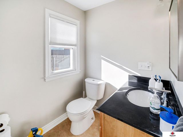 1819 Perkins Boulevard, Lincoln, NE 68502