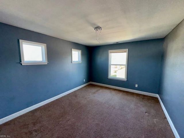 1807 Broadfield RD, Norfolk, VA 23503