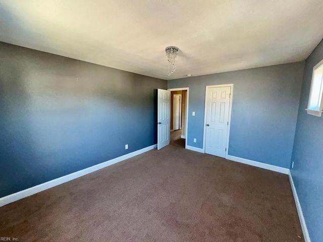 1807 Broadfield RD, Norfolk, VA 23503