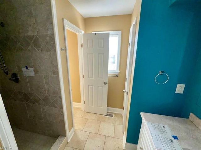 1807 Broadfield RD, Norfolk, VA 23503