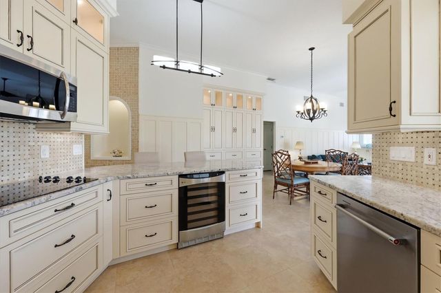 7501 EATON COURT, University Park, FL 34201