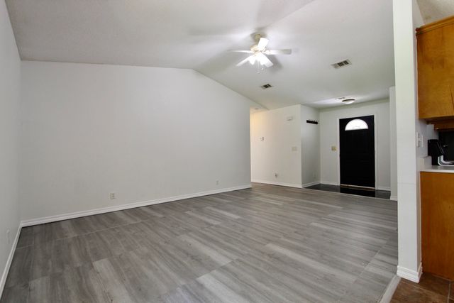 2895 Pansy Avenue, Crestview, FL 32539