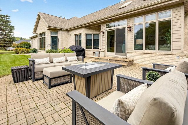 4351 N SUGAR MAPLE LANE, Appleton, WI 54913