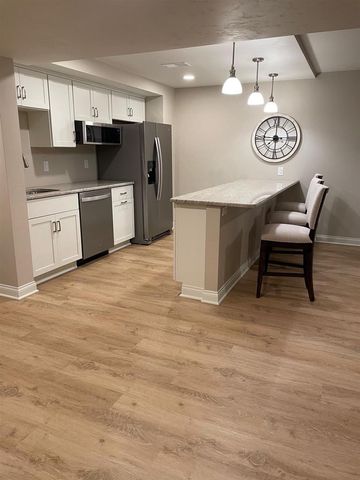 4351 N SUGAR MAPLE LANE, Appleton, WI 54913