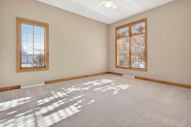 4351 N SUGAR MAPLE LANE, Appleton, WI 54913